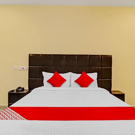 Super Hotel O Lakshmi Royal Inn Warangal Dış mekan fotoğraf