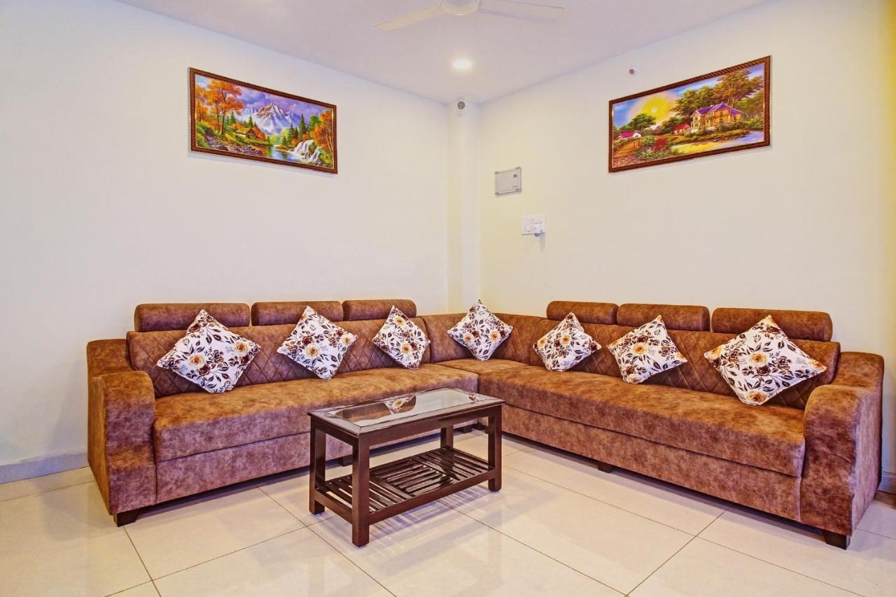Super Hotel O Lakshmi Royal Inn Warangal Dış mekan fotoğraf