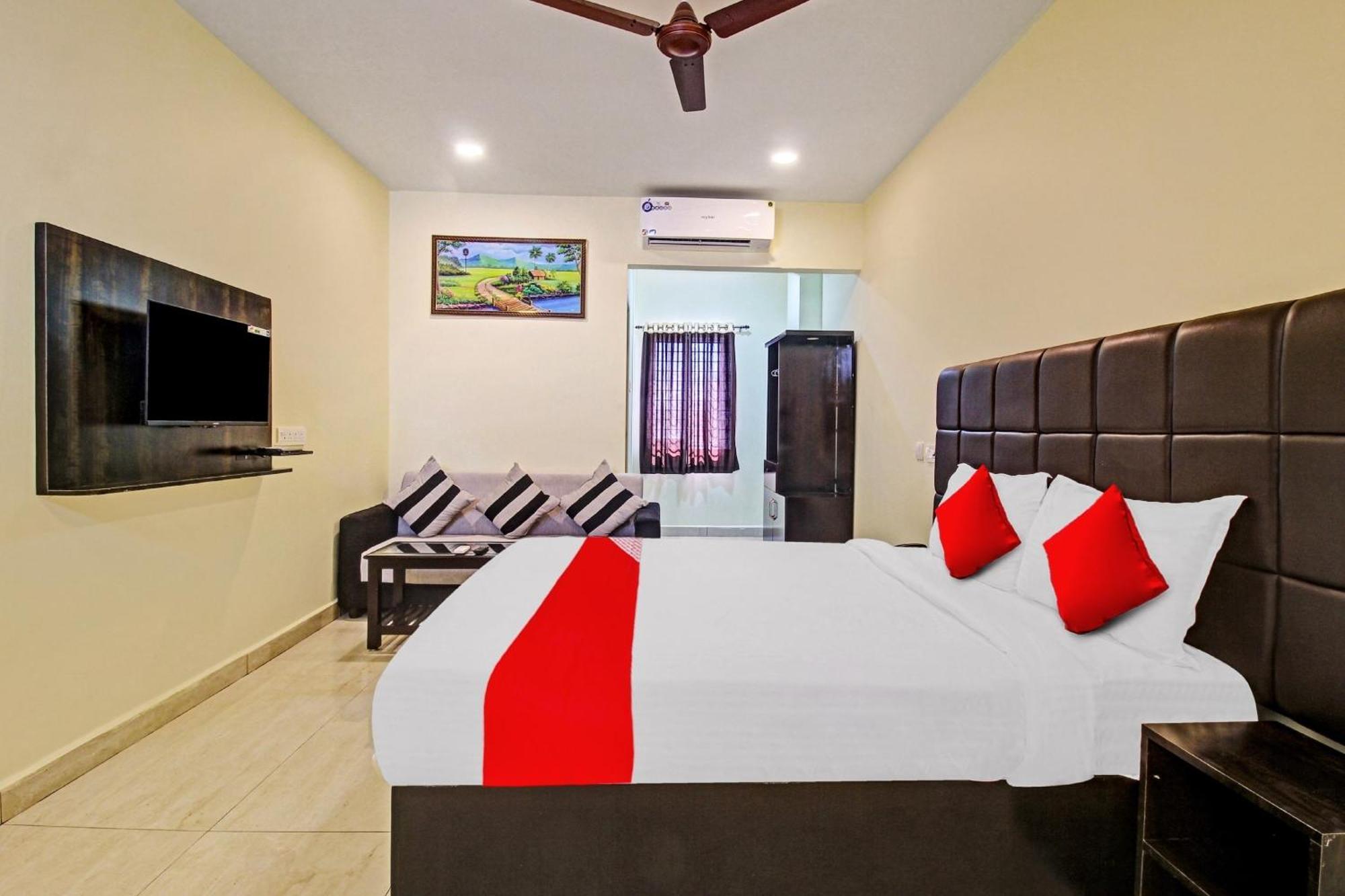 Super Hotel O Lakshmi Royal Inn Warangal Dış mekan fotoğraf